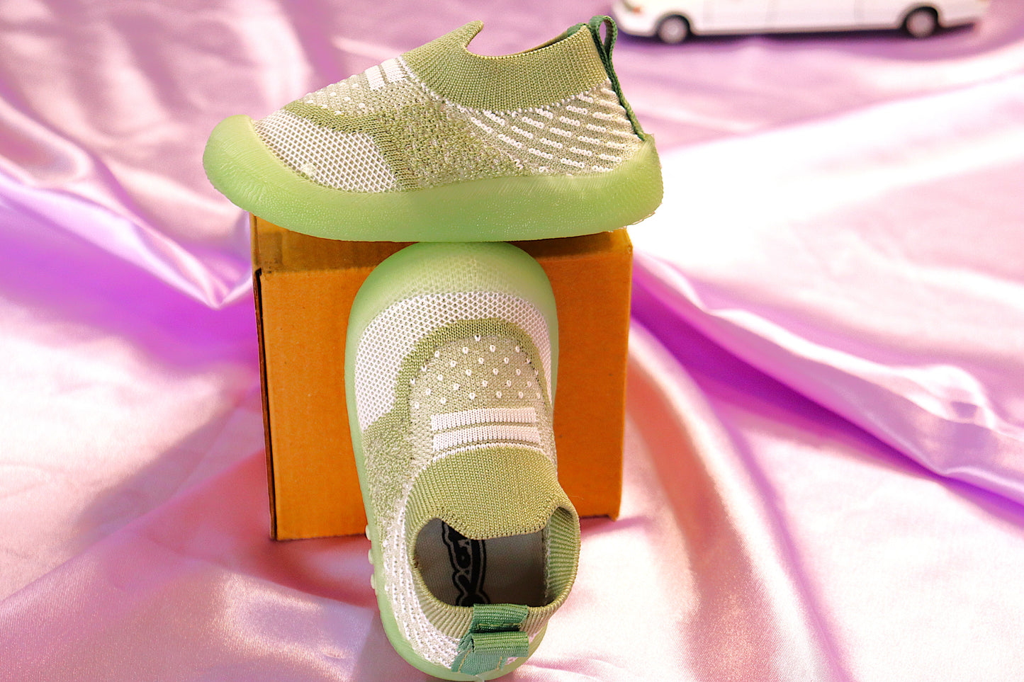 Nino Kids Casual Knitted Shoes Olive Green with Multicolored LED Lights -7 for 1-4 Years Boys and Girls