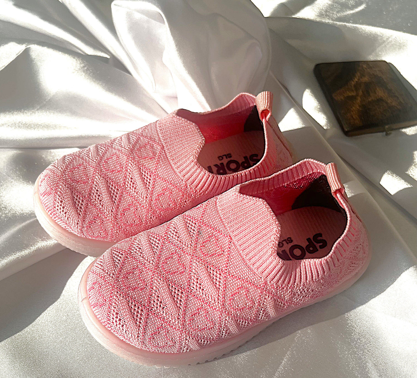 Nino Kids Casual Knitted Shoes Baby Pink with Multicolored LED Lights -7 for 1-4 Years Boys and Girls